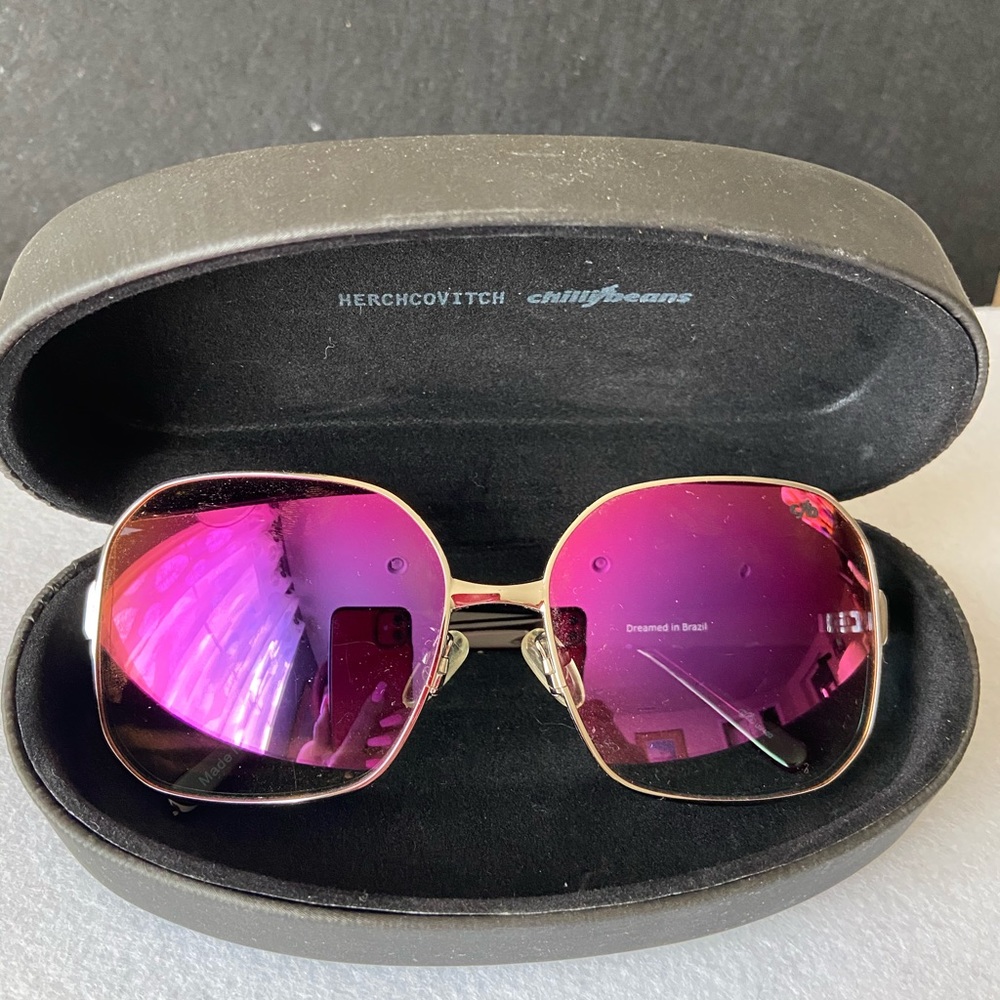 Gold Rim “Chili Hot” Sunnies in Fuchsia NWOTs
